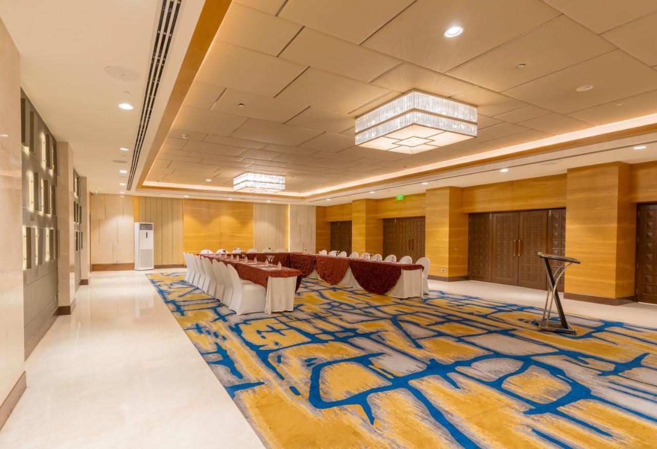Agra Mg Road An Ihg 5* Agra (Uttar Pradesh)