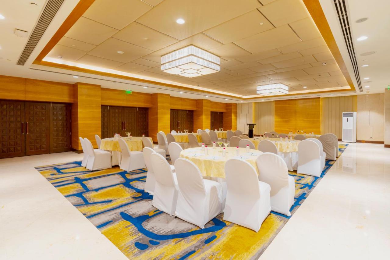 Agra Mg Road An Ihg 5* Agra (Uttar Pradesh)