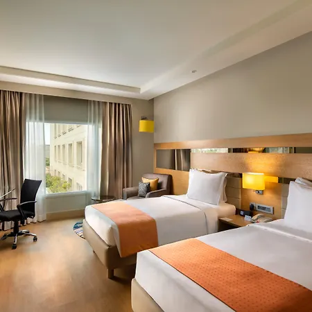 Holiday Inn Agra Mg Road An Ihg Hotel Exterior photo A room at the hotel